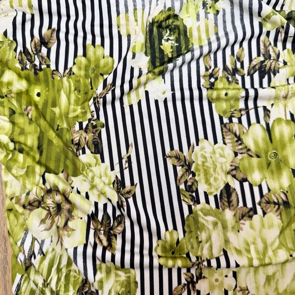 Janice Women’s Floral and Striped Padded Breast Tube Top Size Large - Picture 5 of 13